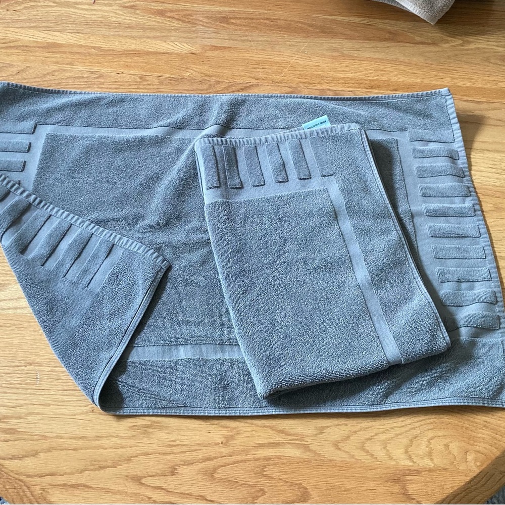 (2) HOTEL COLLECTION Bath Mats Grey Cotton 2’x3’